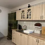 Parraghegy Apartman * Zalaszanto