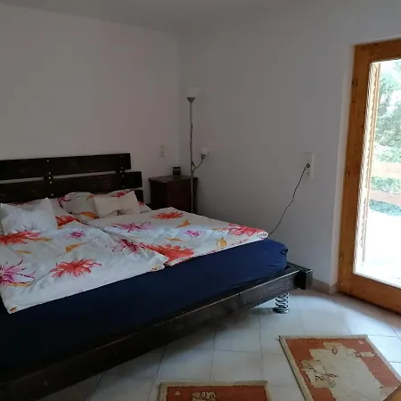 Parraghegy Apartman Nyaraló *