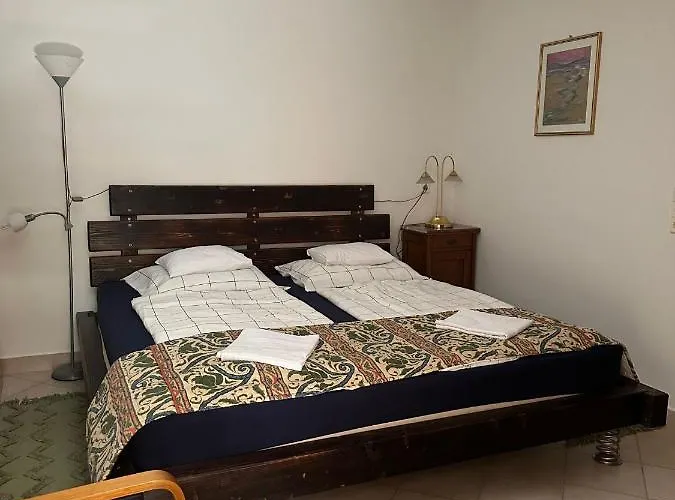 Parraghegy Apartman * Zalaszanto